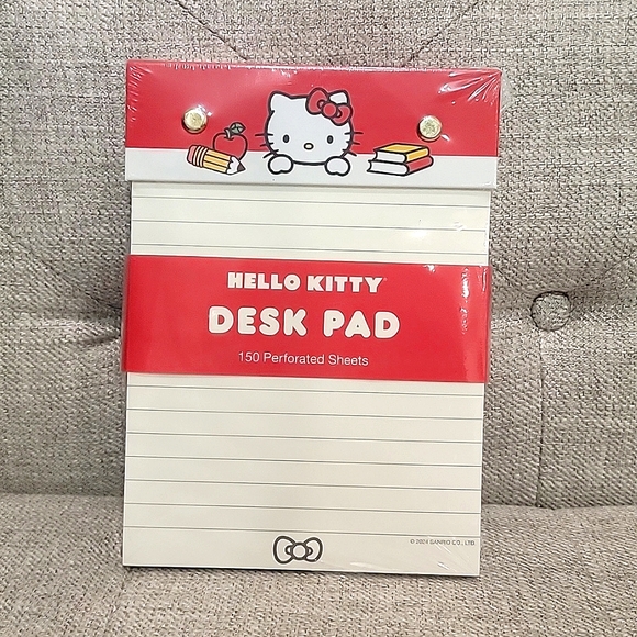 Hello Kitty Desk Pad - Picture 2 of 2